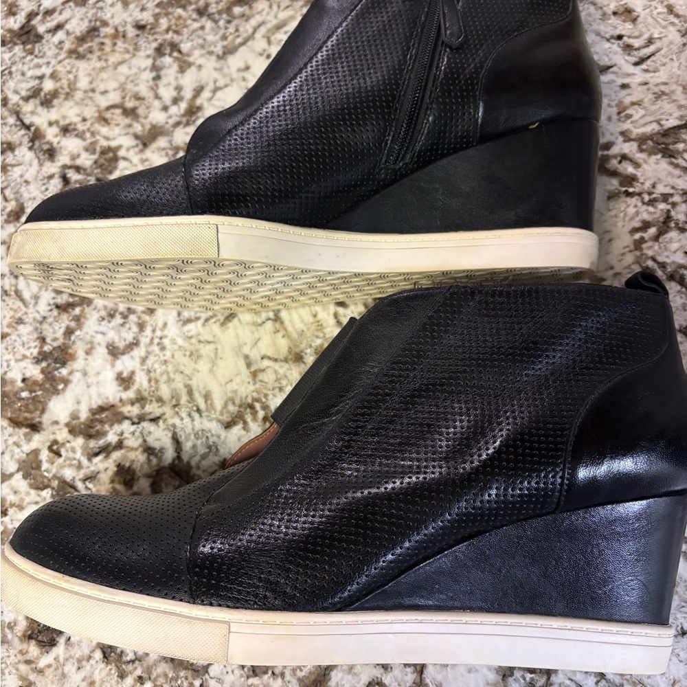 Black Wedge Shoe Boot - 13 M